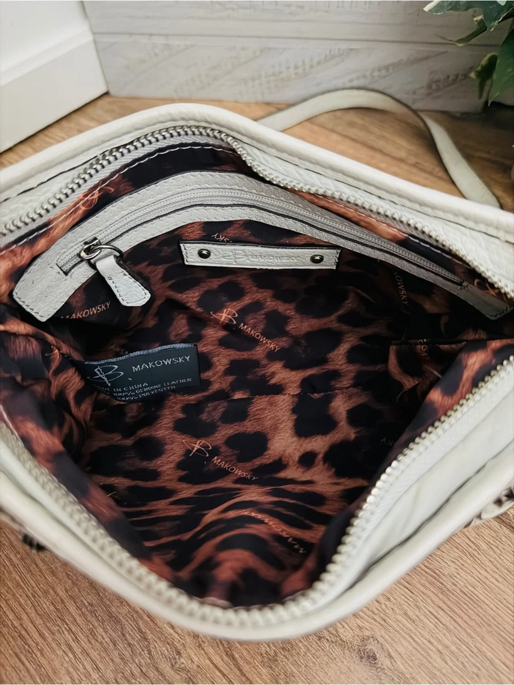 B. Makowsky Off White Leather Chrome Rocker Crossbody Bag